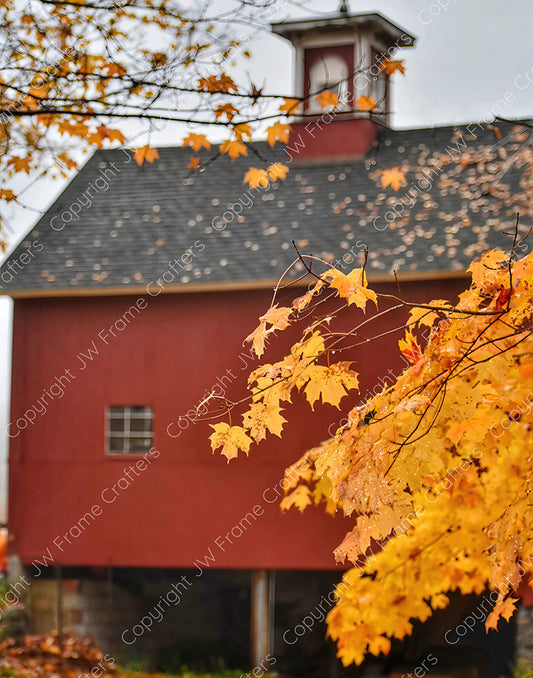 Rainy Day Barn in Autumn — East Glastonbury, Connecticut (October 2022)