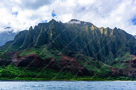 Nā Pali Coast Cliffs — Photographic Print